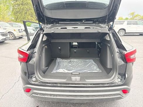 Certified 2026 Chevrolet Trax LT w/ Driver Confidence Package FWD image 24