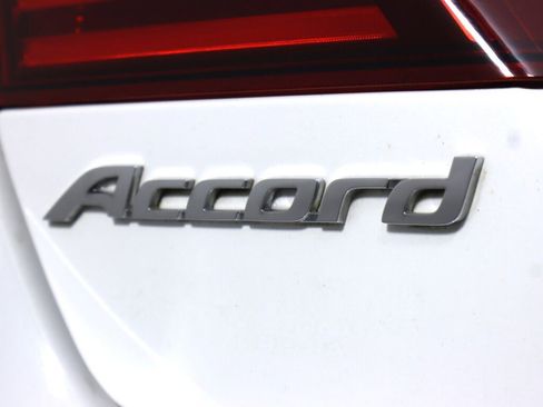 Used 2017 Honda Accord LX image 30