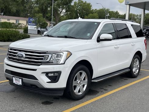 Used 2021 Ford Expedition XLT AWD/4WD image 3