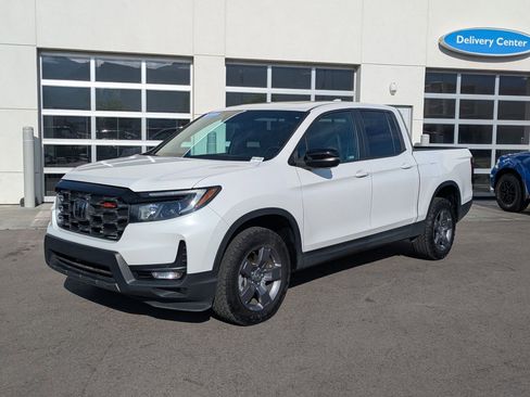 Certified 2024 Honda Ridgeline TrailSport image 10
