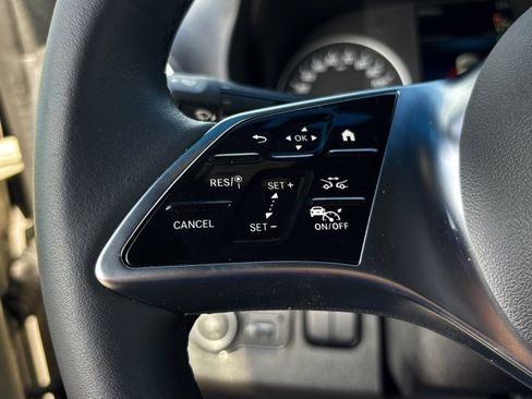 Used 2025 Mercedes-Benz Sprinter 2500 image 17