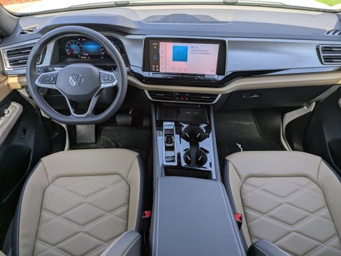 New 2026 Volkswagen Atlas Cross Sport SE FWD image 16