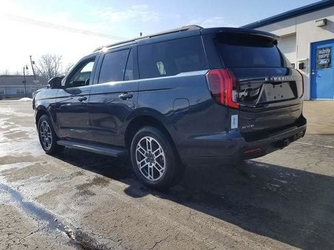 New 2026 Ford Expedition Active image 5