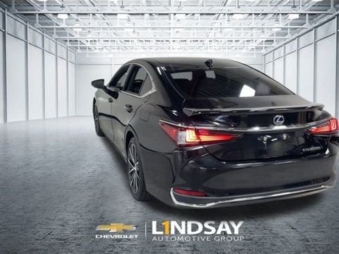 Used 2022 Lexus ES 300h 300h image 8