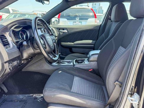 Used 2023 Dodge Charger SXT RWD image 17