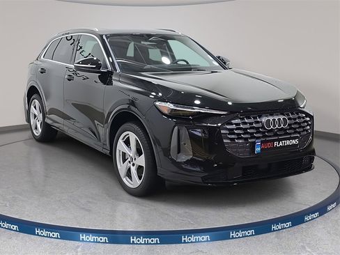 Used 2025 Audi Q5 Premium Plus image 4