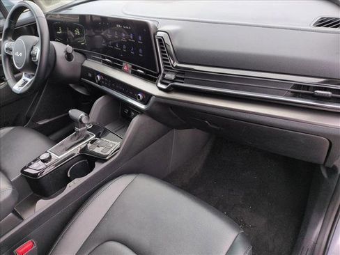 Used 2023 Kia Sportage EX image 22