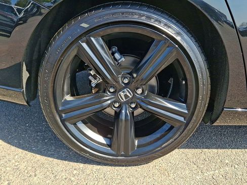Used 2025 Honda Accord Sport image 8