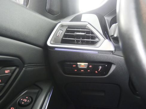 Used 2019 BMW 330i Sedan image 18