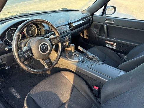 Used 2015 MAZDA MX-5 Miata Sport image 9