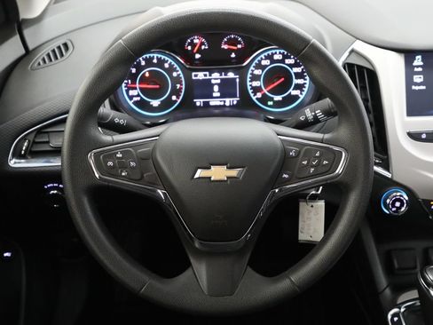 Used 2017 Chevrolet Cruze LS w/ LS Fleet Convenience Package FWD image 3