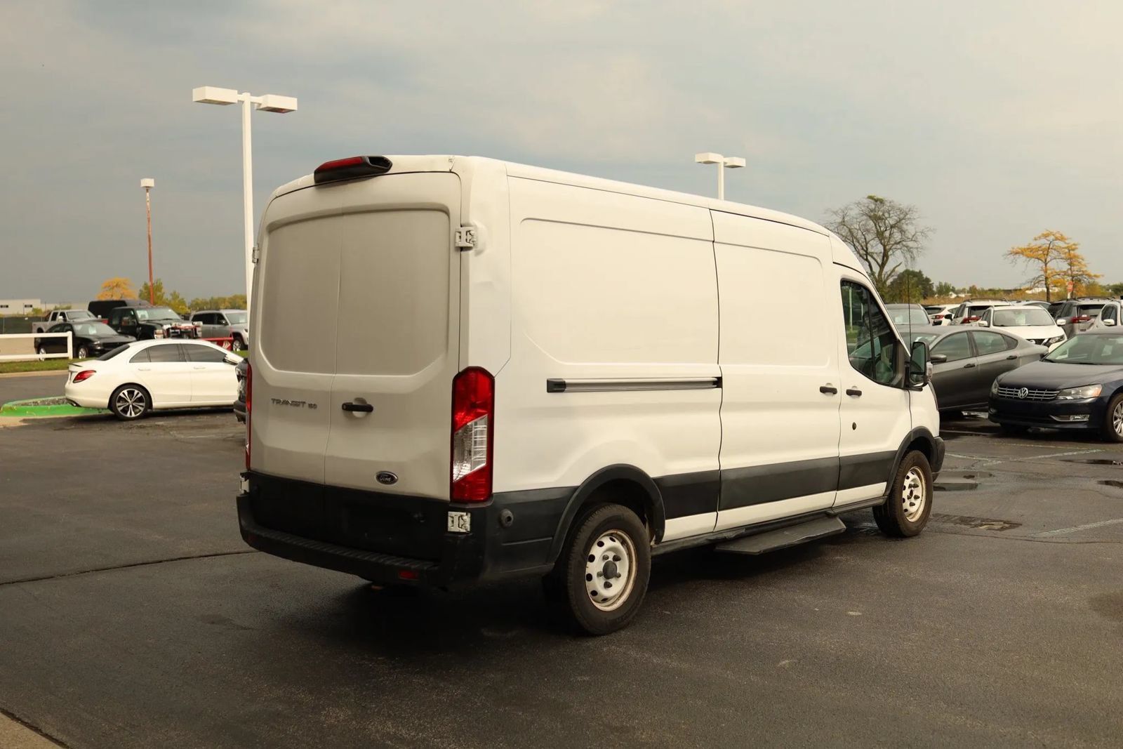 Used 2019 Ford Transit 150 148 Medium Roof RWD image 5