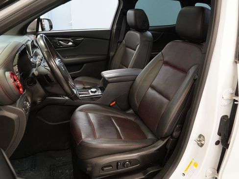 Used 2021 Chevrolet Blazer RS w/ Enhanced Convenience Package image 3