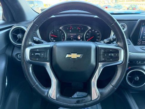 Used 2019 Chevrolet Blazer LT image 9