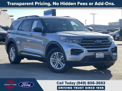 Certified 2022 Ford Explorer XLT image 1