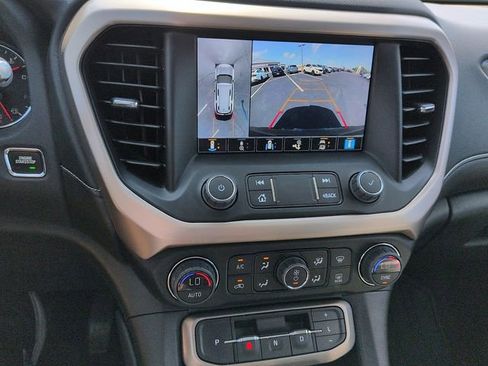 Used 2022 GMC Acadia Denali w/ Denali Ultimate Package AWD/4WD image 25