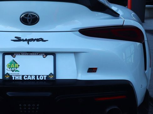 Used 2022 Toyota Supra Premium w/ Driver Assist Package image 25