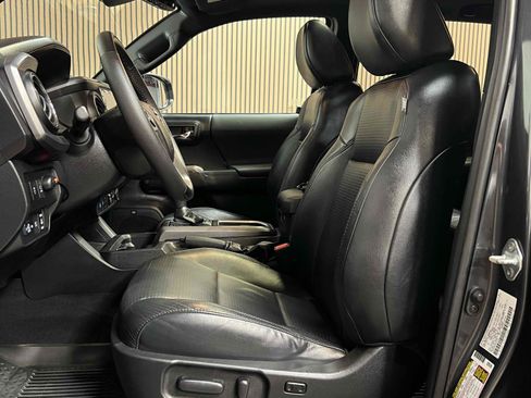 Used 2021 Toyota Tacoma TRD Sport w/ TRD Premium Sport Package RWD image 34