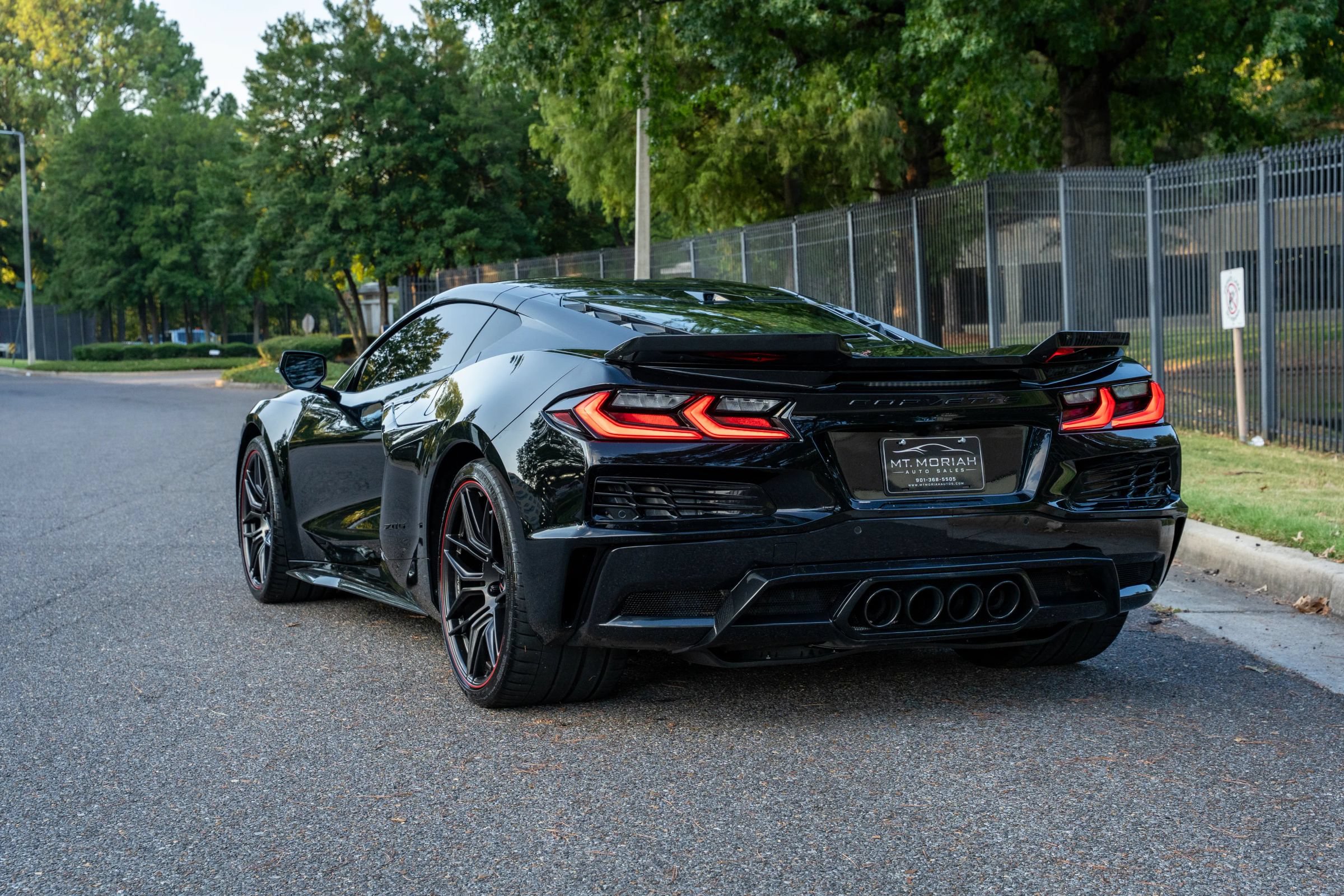 Used 2025 Chevrolet Corvette Z06 w/ Battery Protection Package RWD image 7