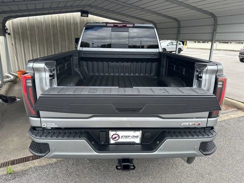 New 2026 GMC Sierra 2500 AT4 w/ AT4 Premium Plus Package AWD/4WD image 31