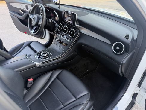 Used 2019 Mercedes-Benz GLC 300 image 18