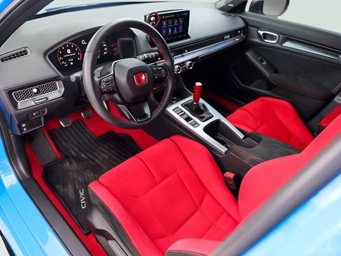 Used 2025 Honda Civic Type R image 13