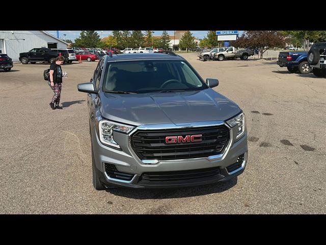Certified 2023 GMC Terrain SLE w/ Driver Convenience Package AWD/4WD image 31
