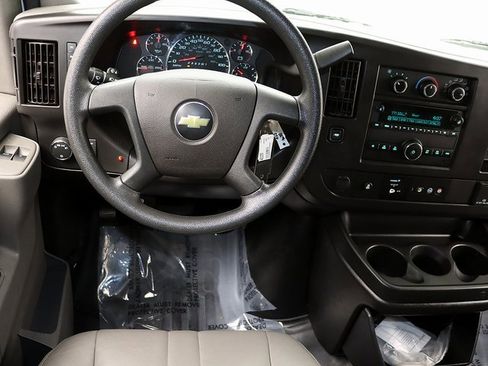 Used 2020 Chevrolet Express 2500 image 11