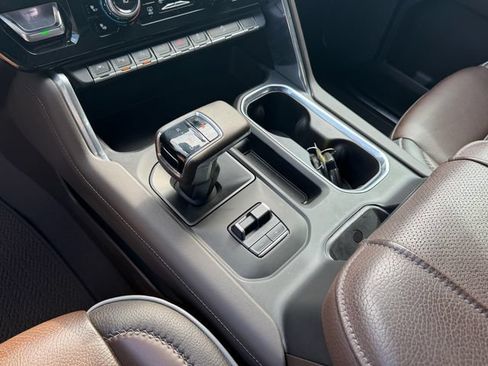 Used 2025 GMC Sierra 1500 Denali AWD/4WD image 22