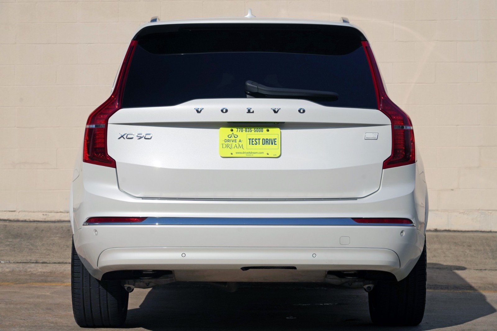 Used 2024 Volvo XC90 T8 Plus w/ Protection Package Premier AWD/4WD image 11