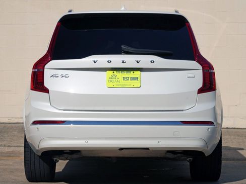 Used 2024 Volvo XC90 T8 Plus w/ Protection Package Premier AWD/4WD image 11