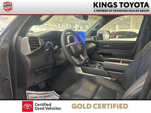Used 2025 Toyota Tundra Limited AWD/4WD image 8