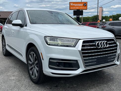 Used 2017 Audi Q7 3.0T Premium Plus w/ Premium Plus Package AWD/4WD image 2