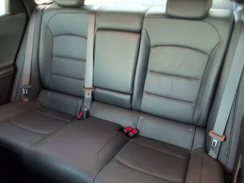 Used 2022 Chevrolet Malibu Premier image 8