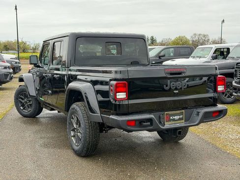 New 2026 Jeep Gladiator Sport image 10