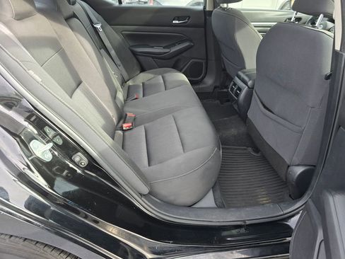 Used 2019 Nissan Altima 2.5 SV image 14