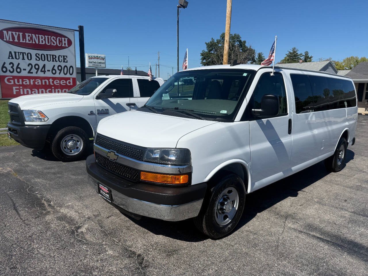 Used 2016 Chevrolet Express 3500 LT w/ LT Preferred Equipment Group RWD image 2