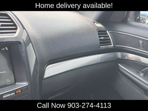 Used 2018 Ford Explorer XLT w/ Equipment Group 202A FWD image 29
