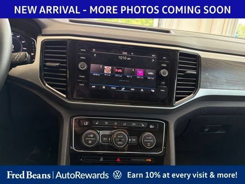 Used 2023 Volkswagen Atlas SE w/ Black Wheel Package AWD/4WD image 11