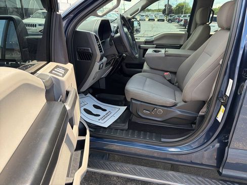 Used 2018 Ford F150 XLT w/ Equipment Group 302A Luxury AWD/4WD image 22