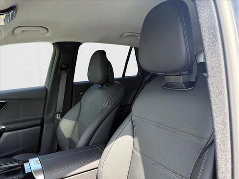New 2025 Mercedes-Benz GLC 350e GLC 350e image 14