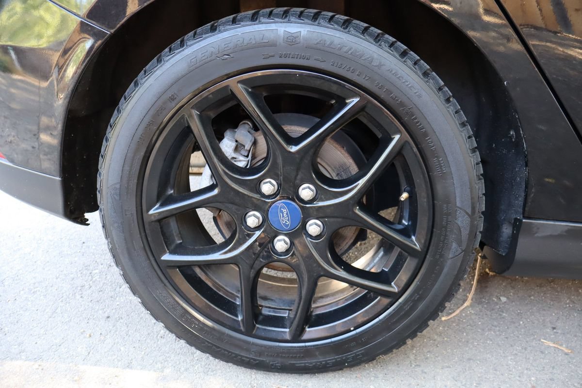Used 2016 Ford Focus SE w/ Equipment Group 201A FWD image 44