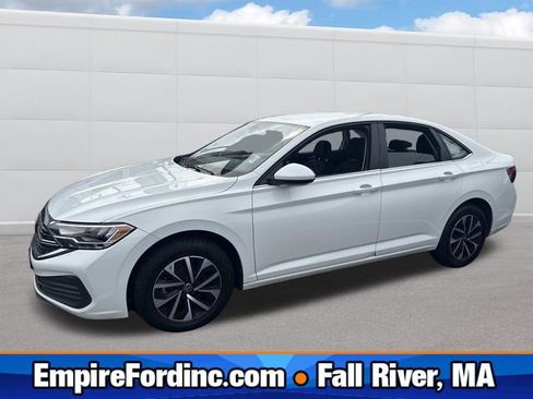 Used 2023 Volkswagen Jetta S image 1