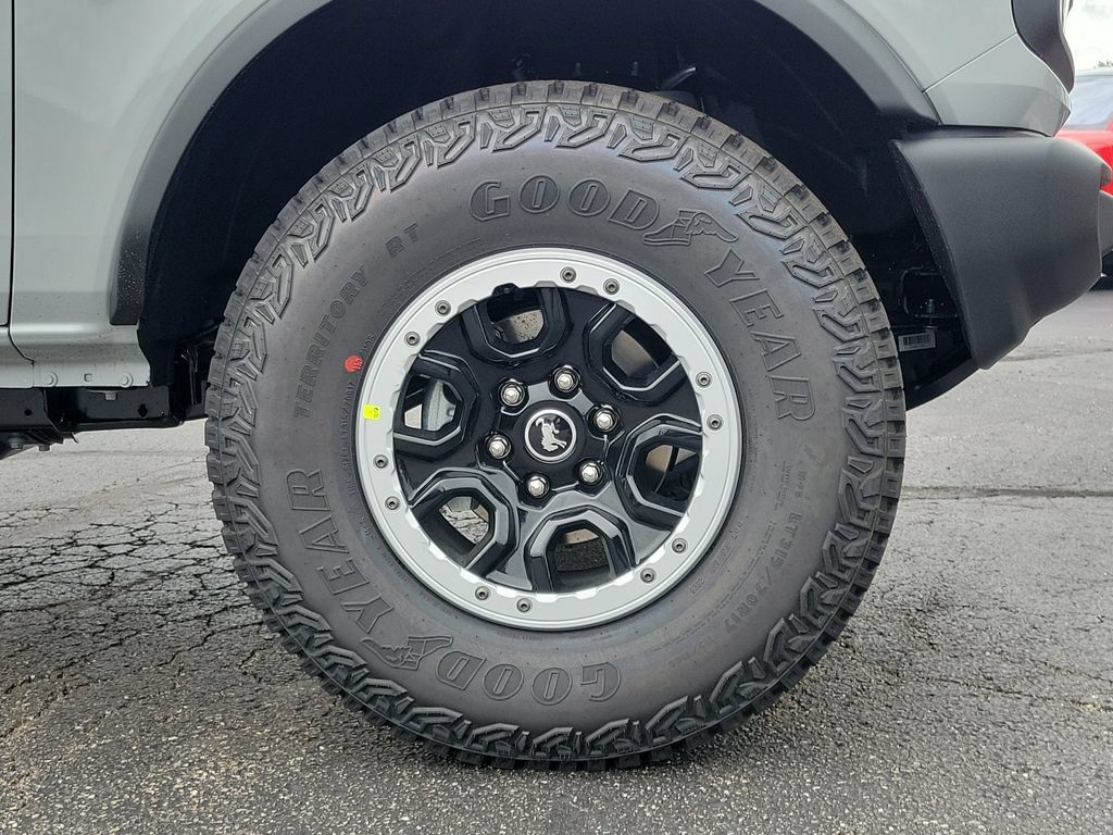 New 2026 Ford Bronco 4-Door w/ Sasquatch Package AWD/4WD image 9