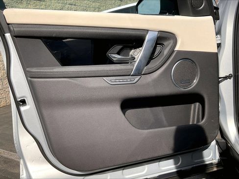 Certified 2025 Land Rover Discovery Sport S image 20