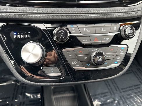 New 2026 Chrysler Pacifica Select image 47