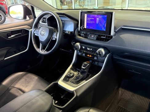 Used 2023 Toyota RAV4 XLE Premium image 42