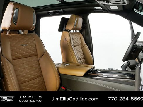 Certified 2024 Cadillac Escalade Sport w/ Touring Package image 24