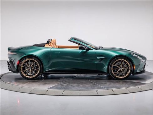 New 2026 Aston Martin V8 Vantage Convertible image 13