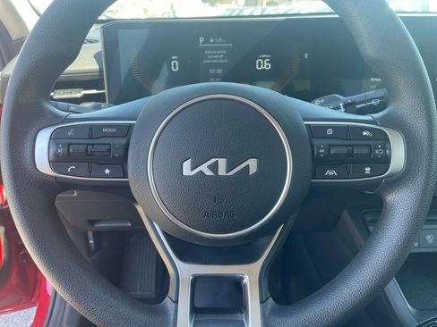 Used 2025 Kia K5 LXS image 29